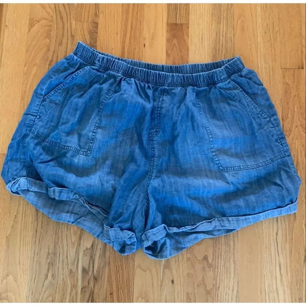 Caslon Denim Chambray Pull-on Shorts